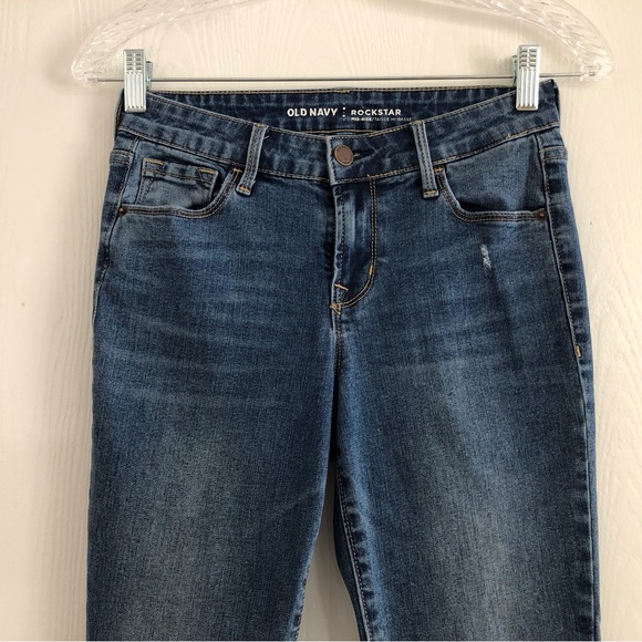 EUC Old Navy mid-rise skinny jeans - Picture 4 of 7